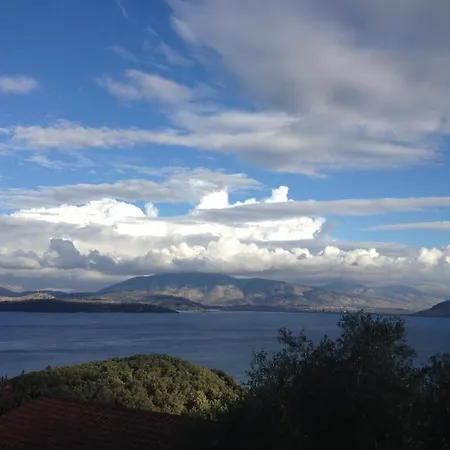 Maria Corfu Loustri Гостевой дом Гимари